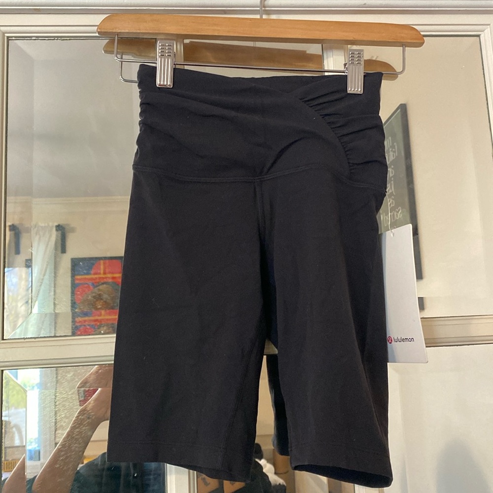 lululemon align shorts
